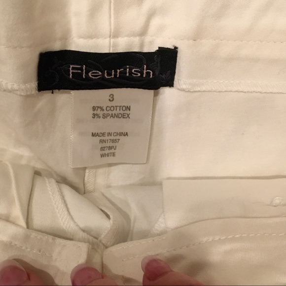 NEW! Sailor Styled Shorts - Size 3 - Picture 3 of 3